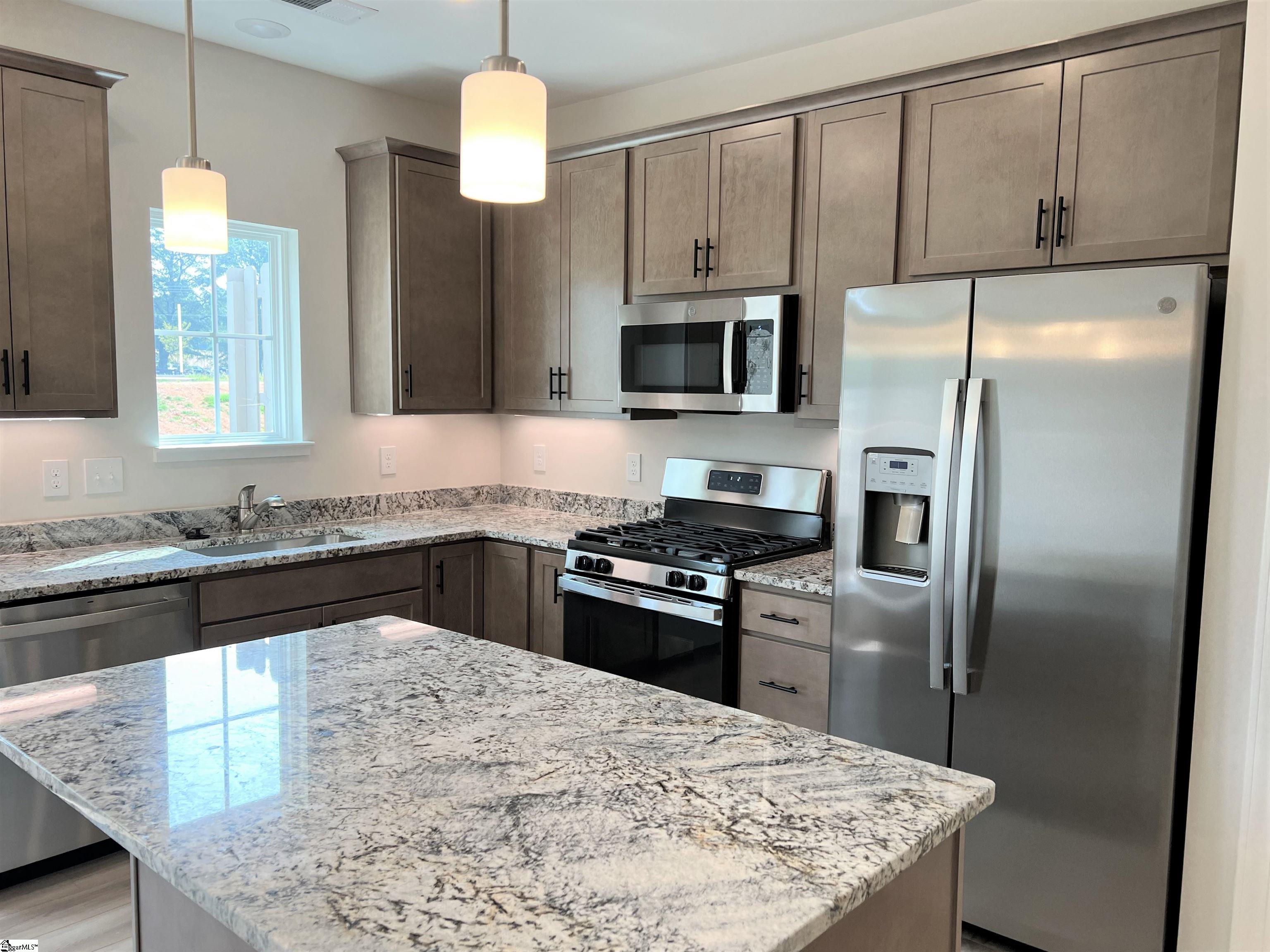 114 Callen Drive Greenville, SC 29607 - Photo 6 of 20