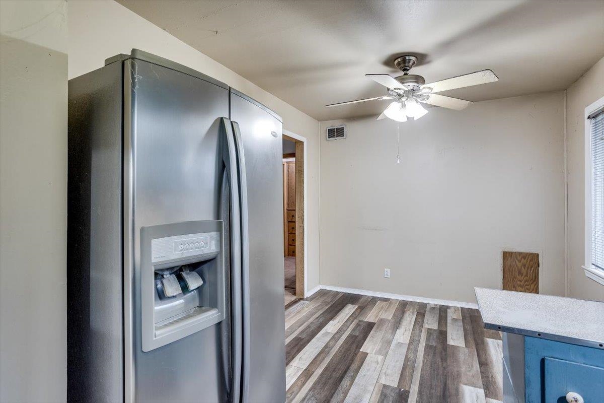 2201 South Richfield Road Wichita, KS 67207 - Photo 12 of 27