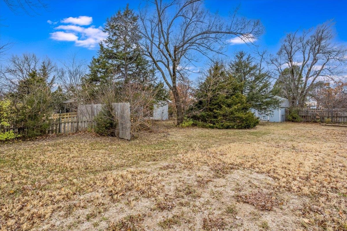 2201 South Richfield Road Wichita, KS 67207 - Photo 20 of 27