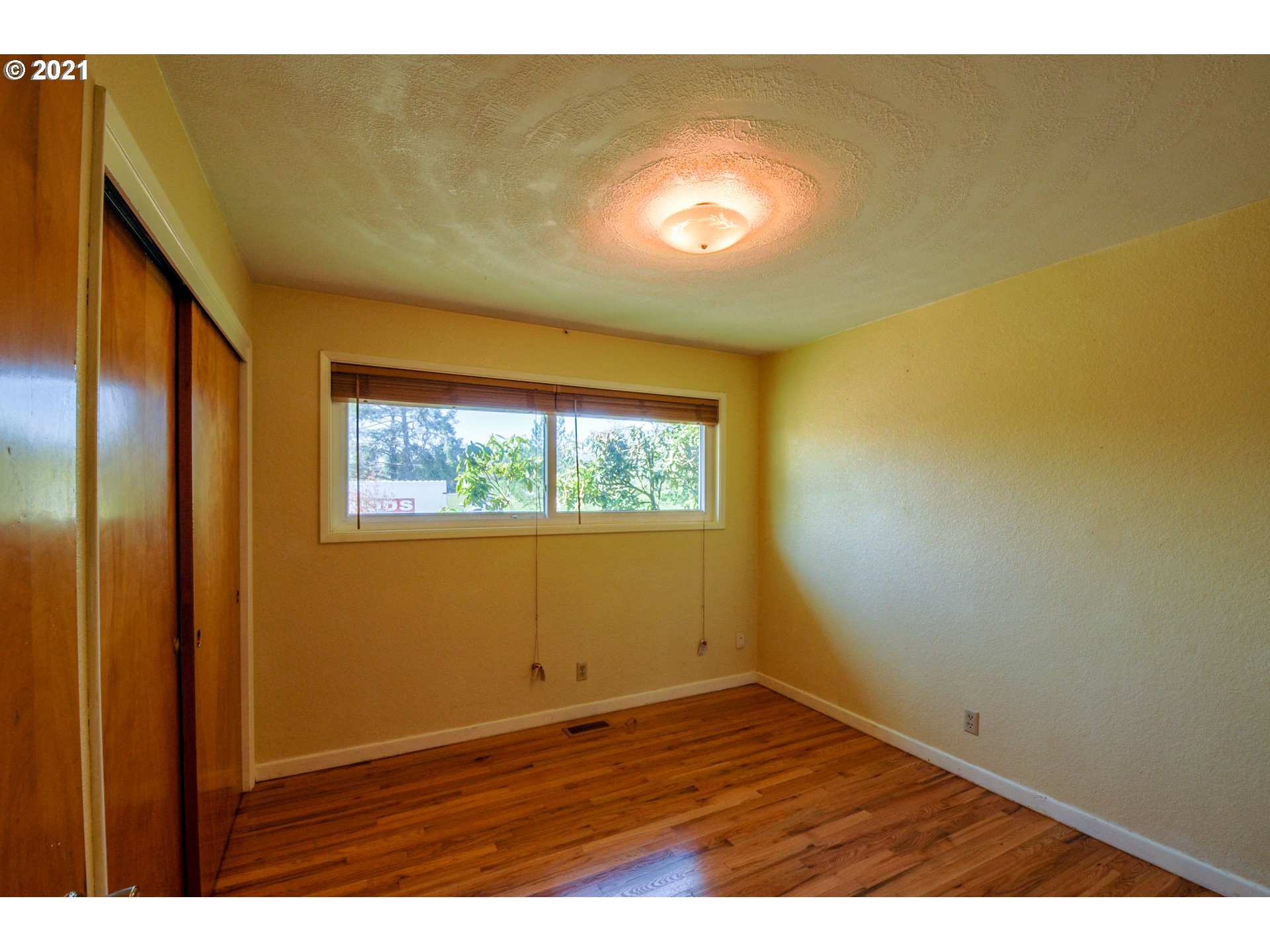 33821 Brewster Road Lebanon, OR 97355 - Photo 20 of 25 Gallery Image 20