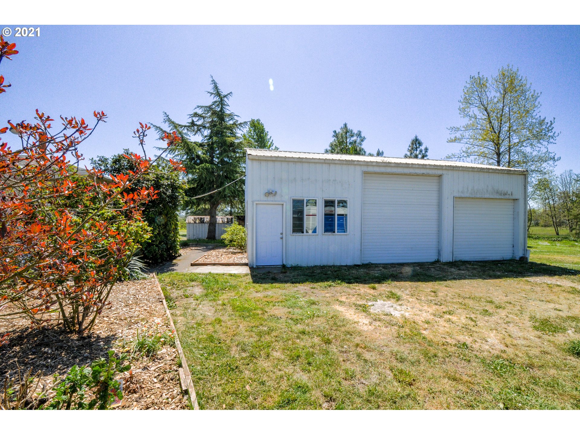 33821 Brewster Road Lebanon, OR 97355 - Photo 25 of 25 Gallery Image 25