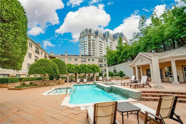 $1,750 | 3400 Welborn Street, Unit 306, Dallas, TX 75219