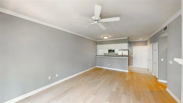 $1,750 | 3400 Welborn Street, Unit 306, Dallas, TX 75219