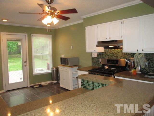 4908 Royal Adelaide Way Raleigh, NC 27604 - Photo 4 of 24 Gallery Image 4