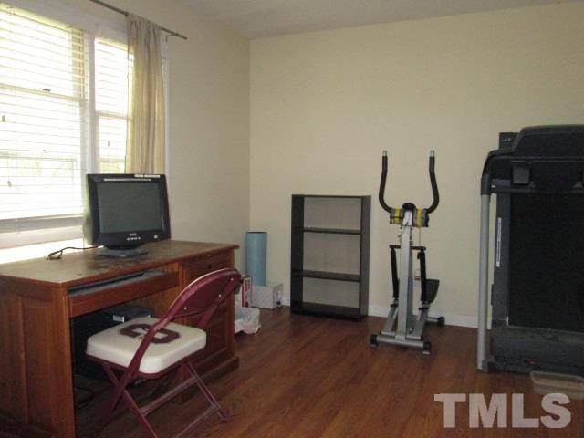 4908 Royal Adelaide Way Raleigh, NC 27604 - Photo 10 of 24 Gallery Image 10