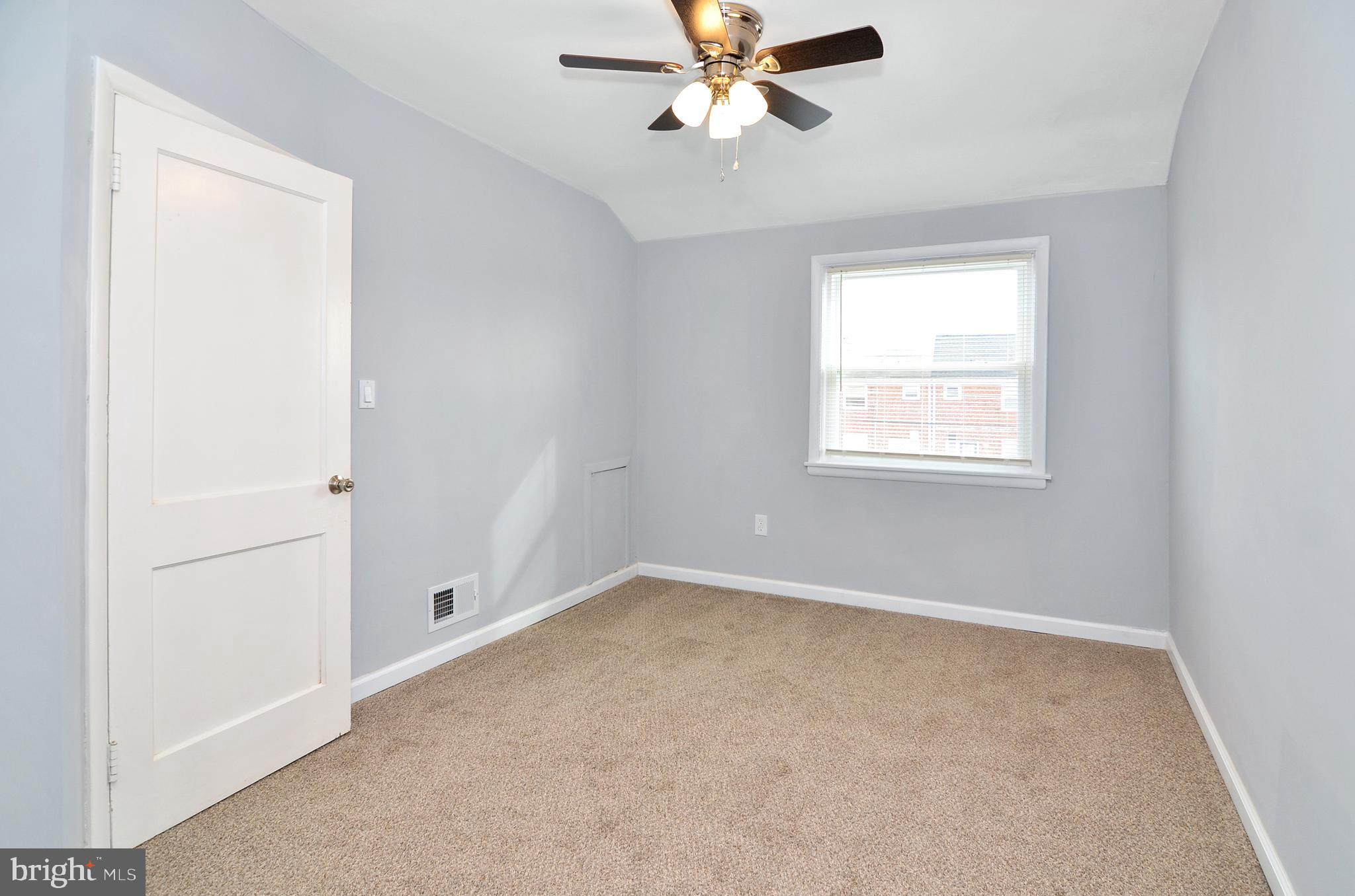 2009 Inverton Road Baltimore, MD 21222 - Photo 11 of 23