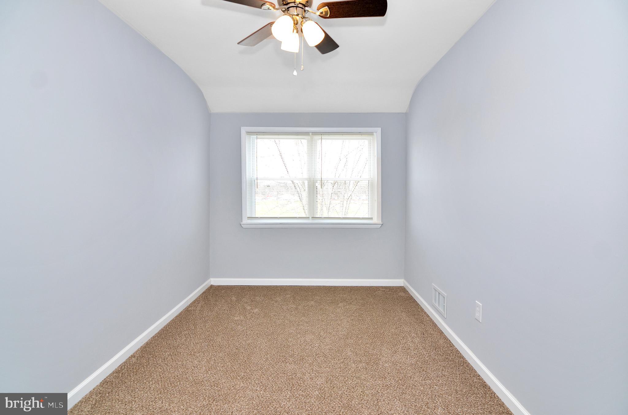 2009 Inverton Road Baltimore, MD 21222 - Photo 12 of 23