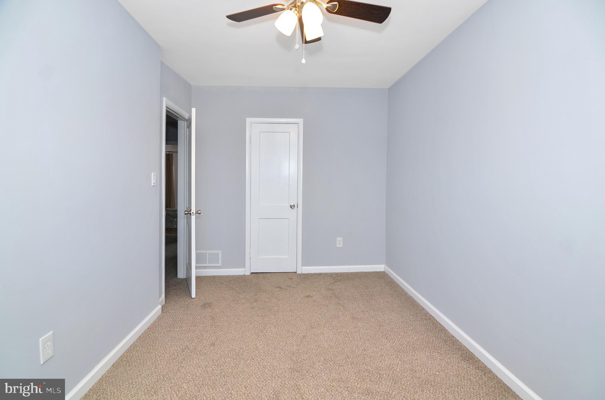 2009 Inverton Road Baltimore, MD 21222 - Photo 18 of 23