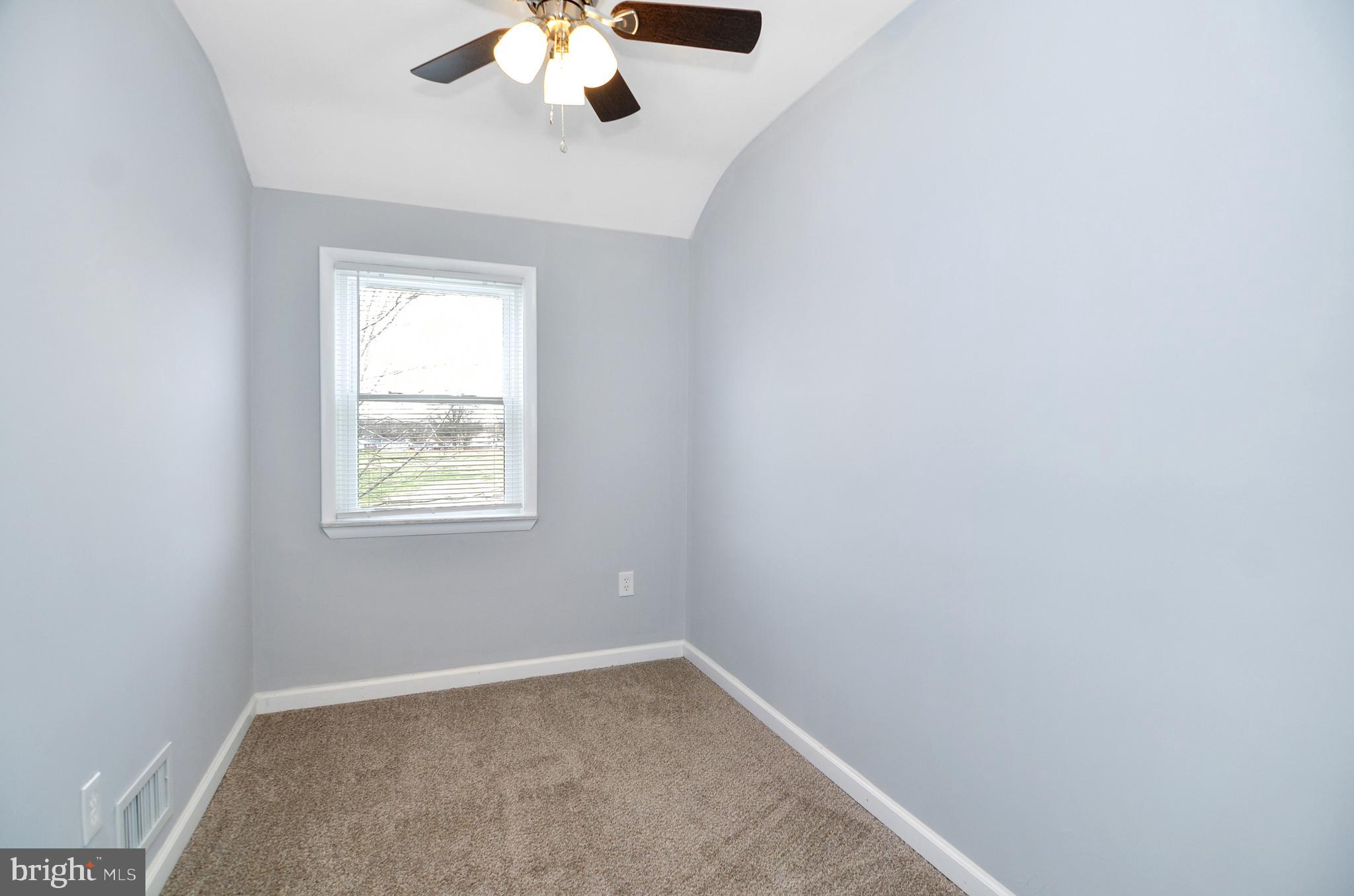 2009 Inverton Road Baltimore, MD 21222 - Photo 9 of 23