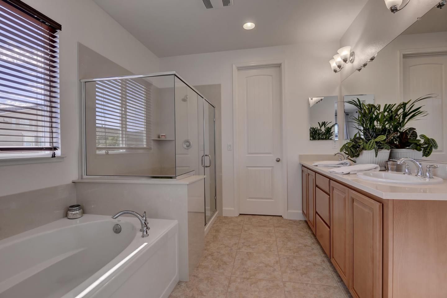 250 Robin Place Gilroy, CA 95020 - Photo 11 of 19