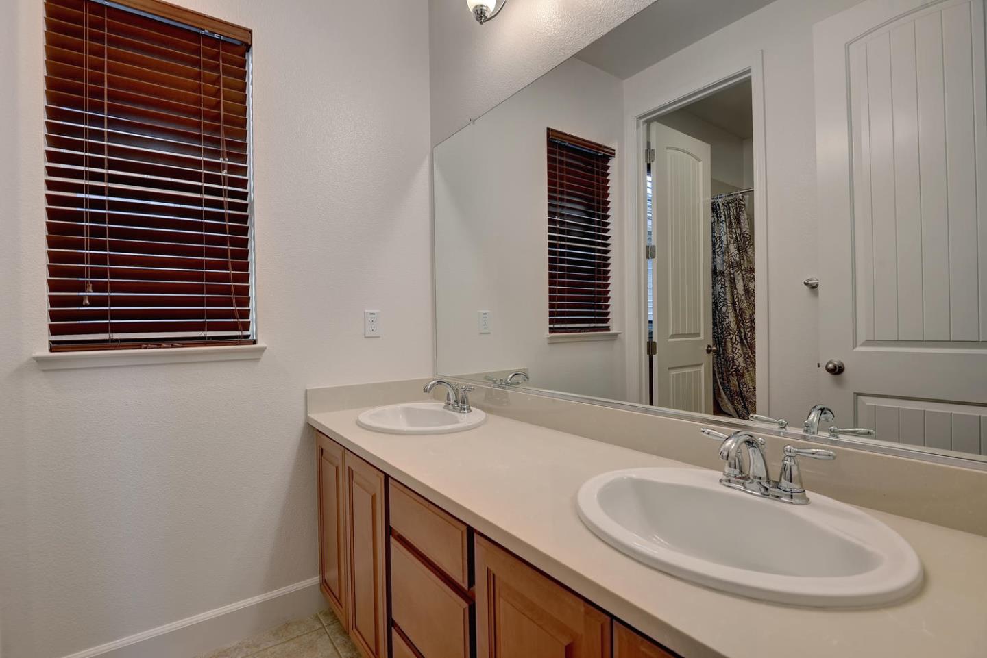 250 Robin Place Gilroy, CA 95020 - Photo 14 of 19