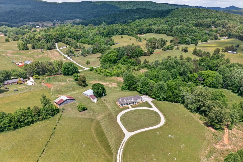 1444 Cherry Creek Road Sparta, TN 38583 - Photo 17 of 43
