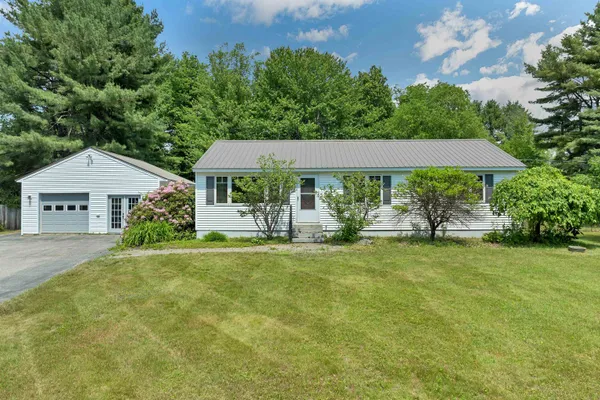 $549,000 | 4 Anagance Lane, Wolfeboro, NH 03894