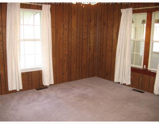 88 Quick Road Elkview, WV 25071 - Photo 2 of 8 Living Room.