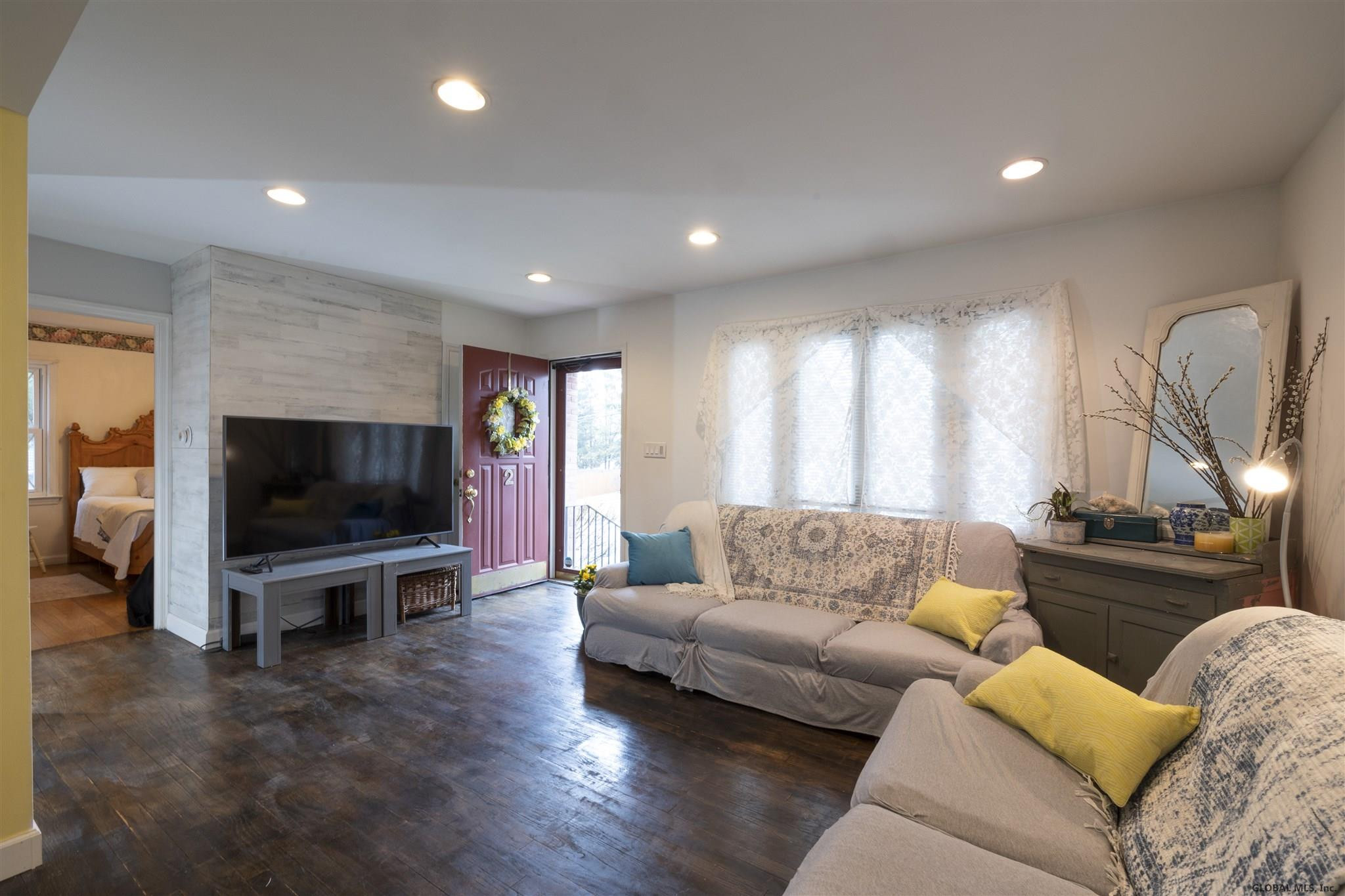 2 Birch Tree Road Colonie, NY 12205 - Photo 6 of 21 Photo 6