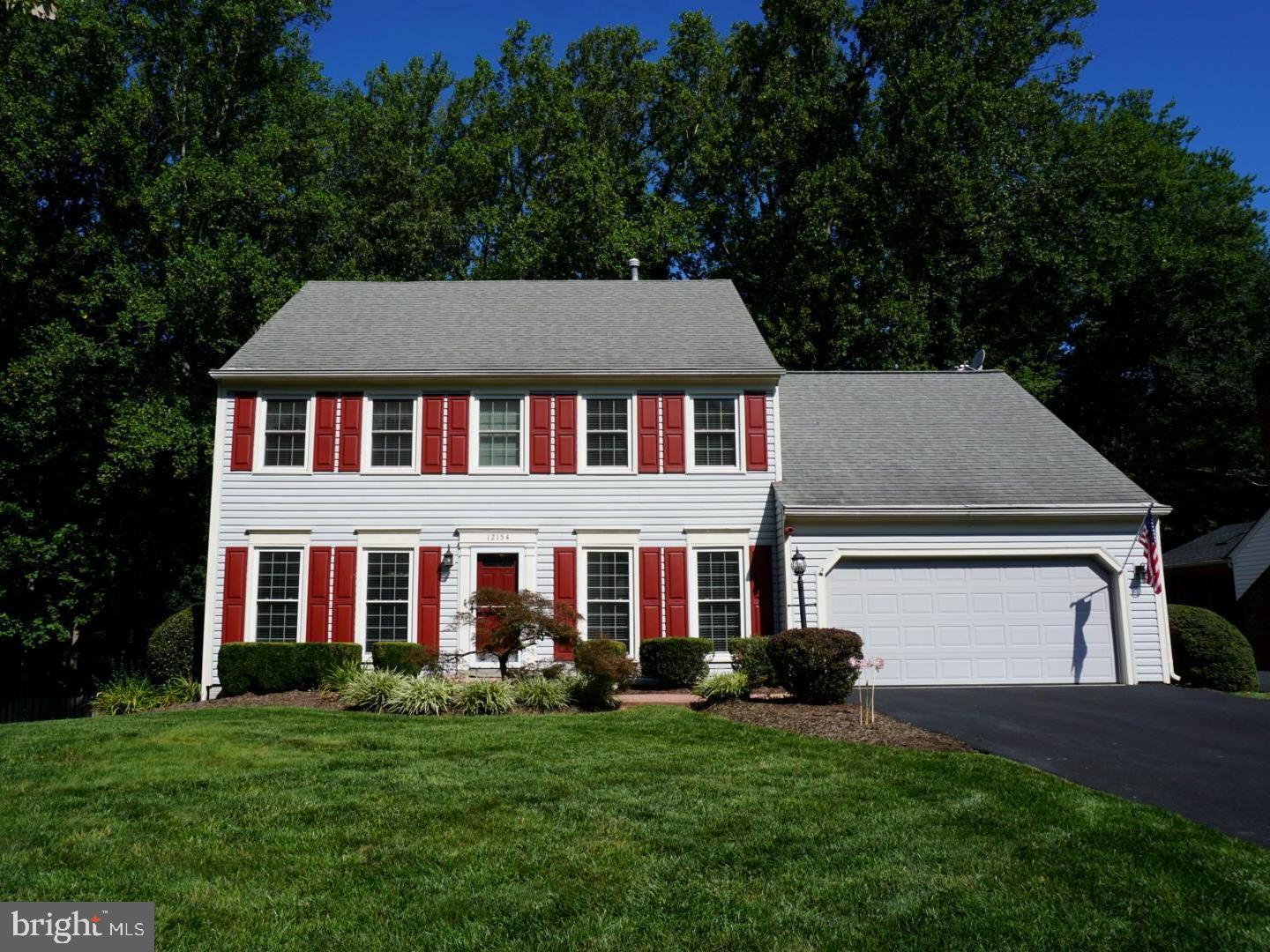 12154 Darnley Road Woodbridge, VA 22192 - Photo 2 of 43 Gallery Image 2