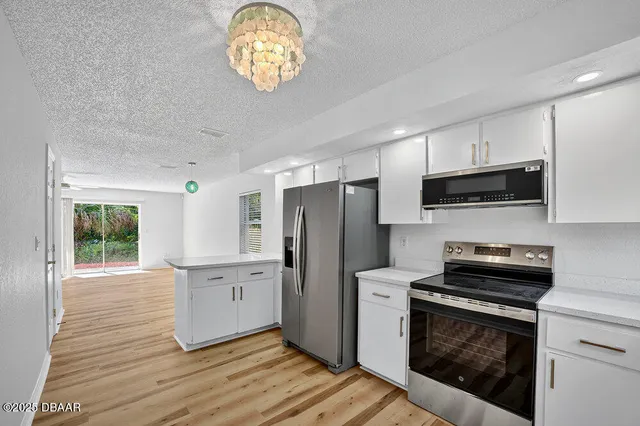 $2,225 | 713 Laurel Bay Circle, New Smyrna Beach, FL 32169