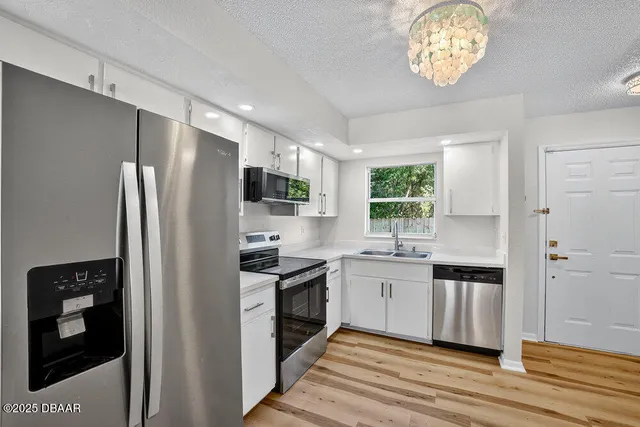 $2,225 | 713 Laurel Bay Circle, New Smyrna Beach, FL 32169