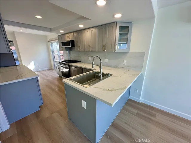 $6,800 | 934 Manhattan Avenue, Hermosa Beach, CA 90254