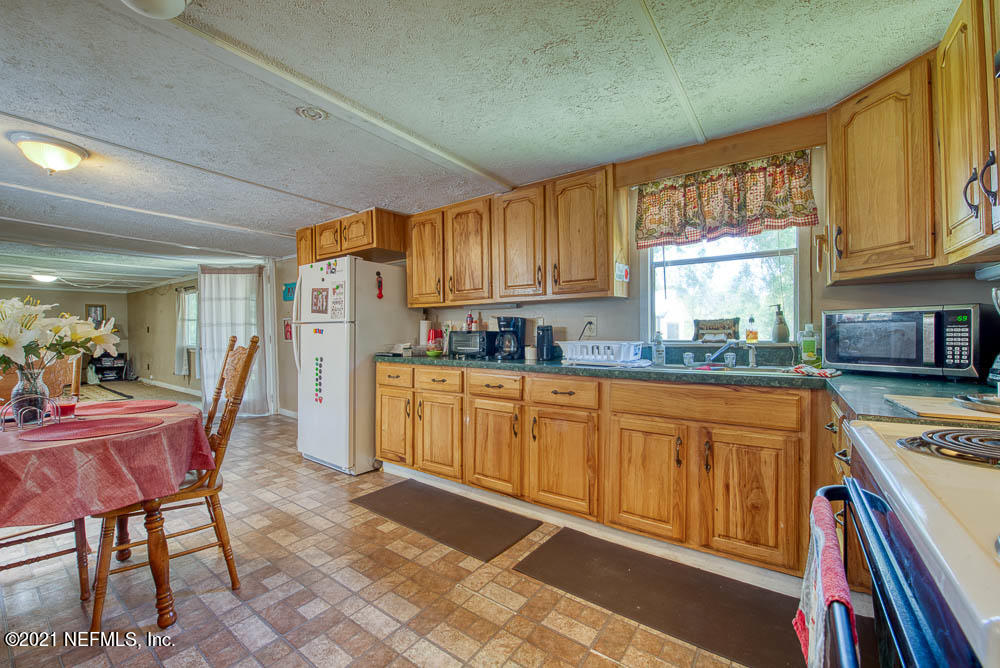 4061 Hidden Acre Road Middleburg, FL 32068 - Photo 5 of 17 Kitchen - View 3