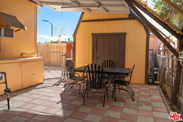 a view of outdoor space yard and patio