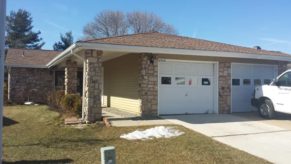 $2,600 | 434A Andover Drive, Unit 434A, Monroe Township, NJ 08831