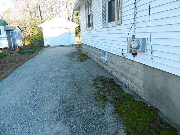 45 Archer Road Rockland, MA 02370 - Photo 4 of 25 Gallery Image 4