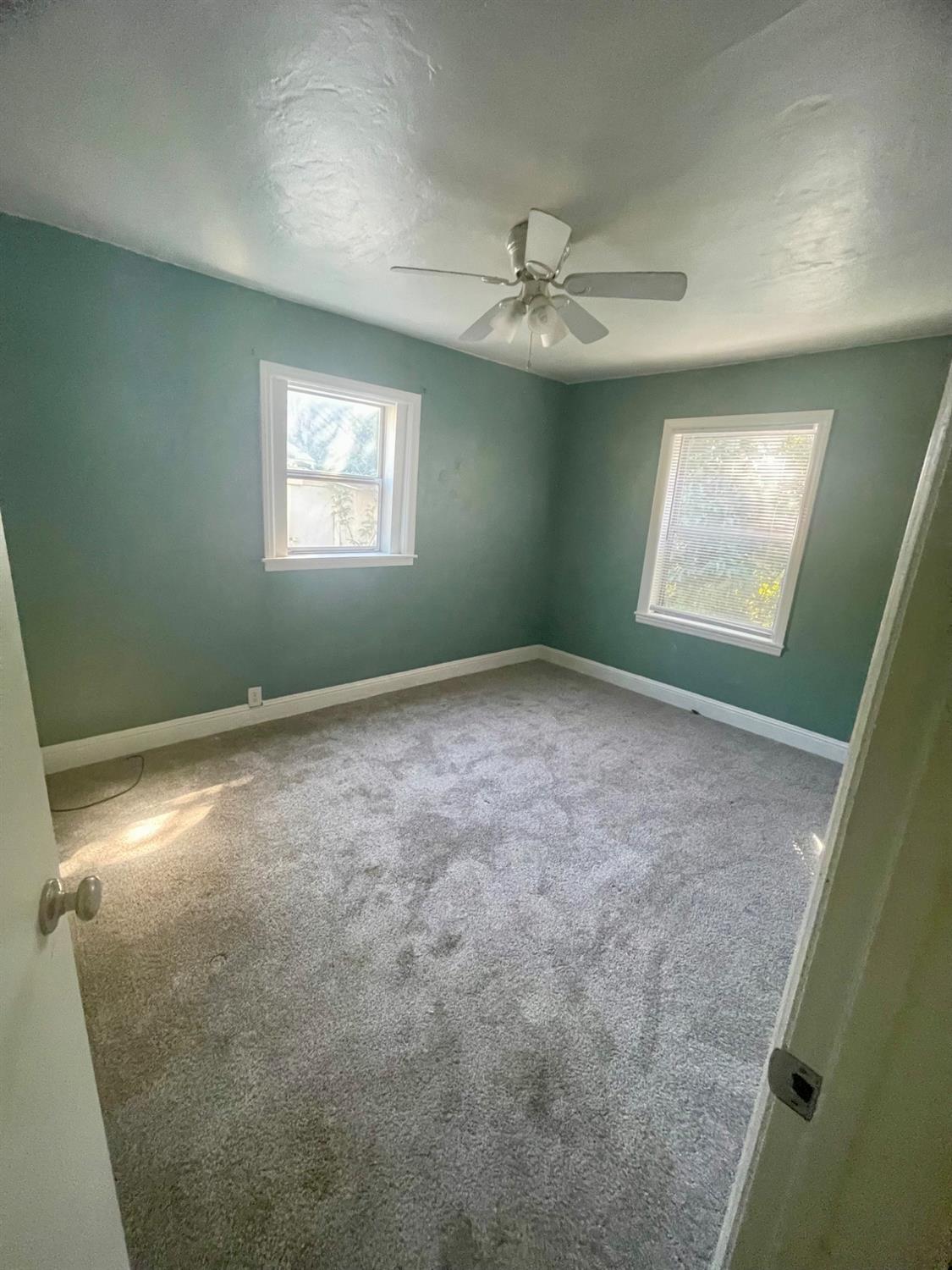 390 Nevada Street Gridley, CA 95948 - Photo 19 of 25 a view of empty room with windows