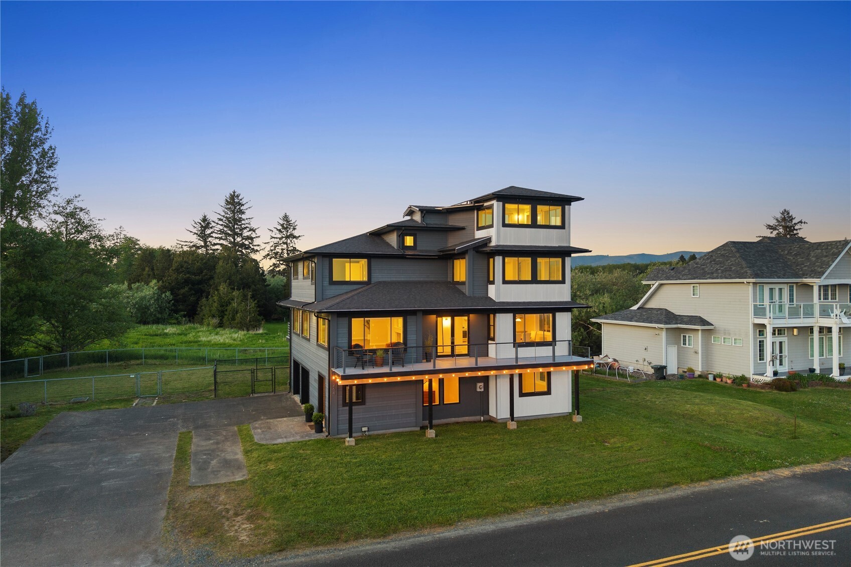 264 Stringtown Road Ilwaco, WA 98624 - Photo 1 of 40 Gallery Image 1