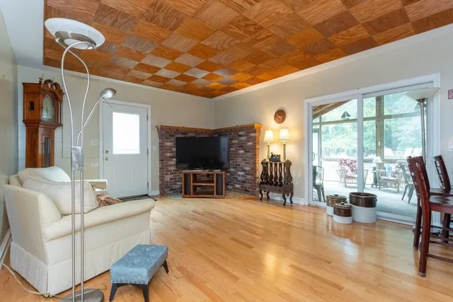 $674,900 | 40 Gregory Road, Framingham, MA 01701