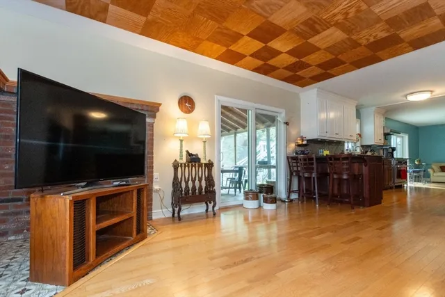 $674,900 | 40 Gregory Road, Framingham, MA 01701