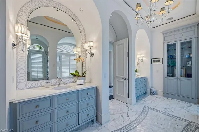 $12,300,000 | 3125 Leeward Lane, Naples, FL 34103