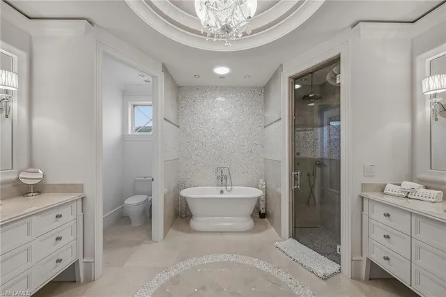 $12,300,000 | 3125 Leeward Lane, Naples, FL 34103