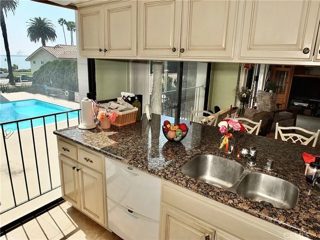 $859,000 | 2601 East Ocean Boulevard, Unit 205, Long Beach, CA 90803