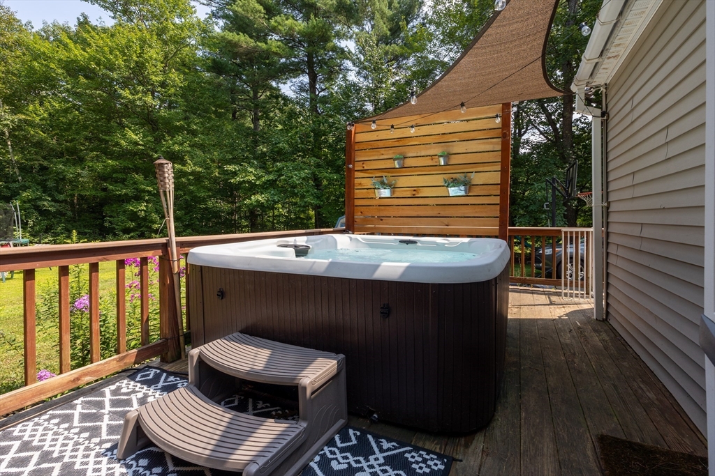 25 Colony Road Westminster, MA 01473 - Photo 4 of 43 Gallery Image 4