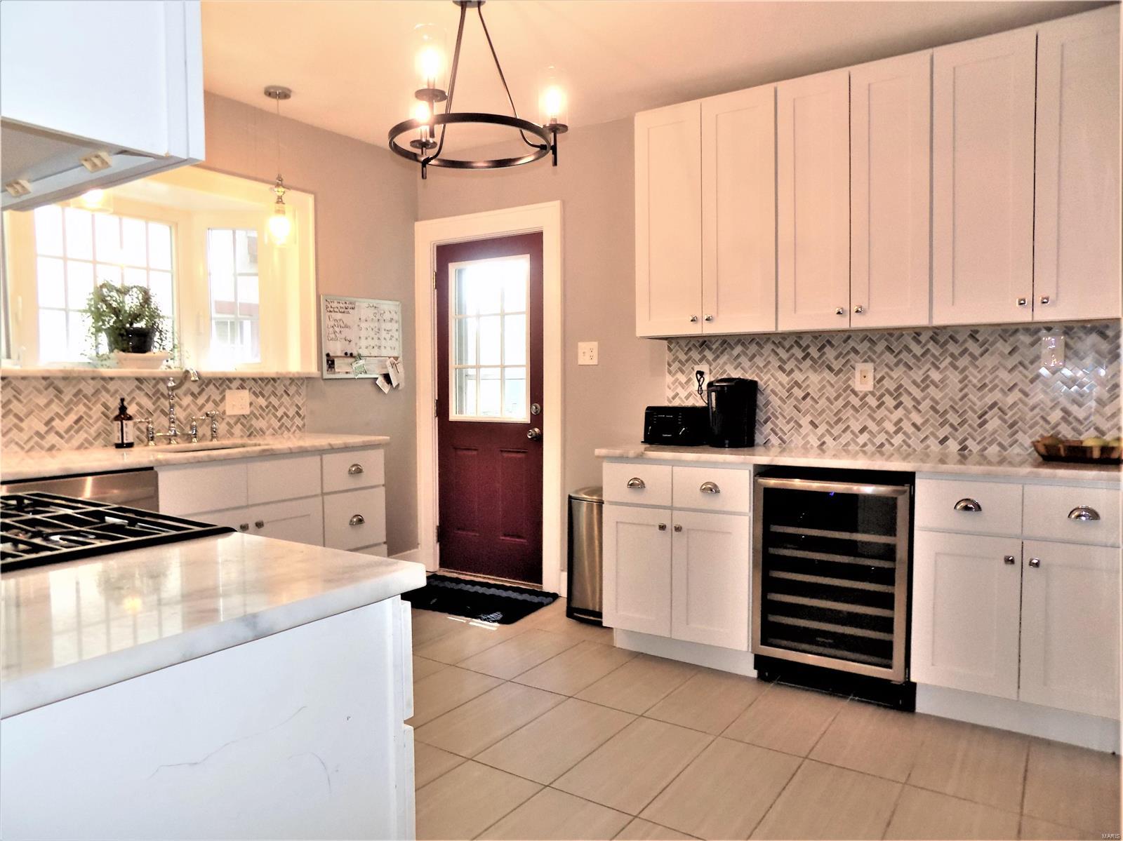 801 South Berry Road St. Louis, MO 63122 - Photo 4 of 50 Gallery Image 4
