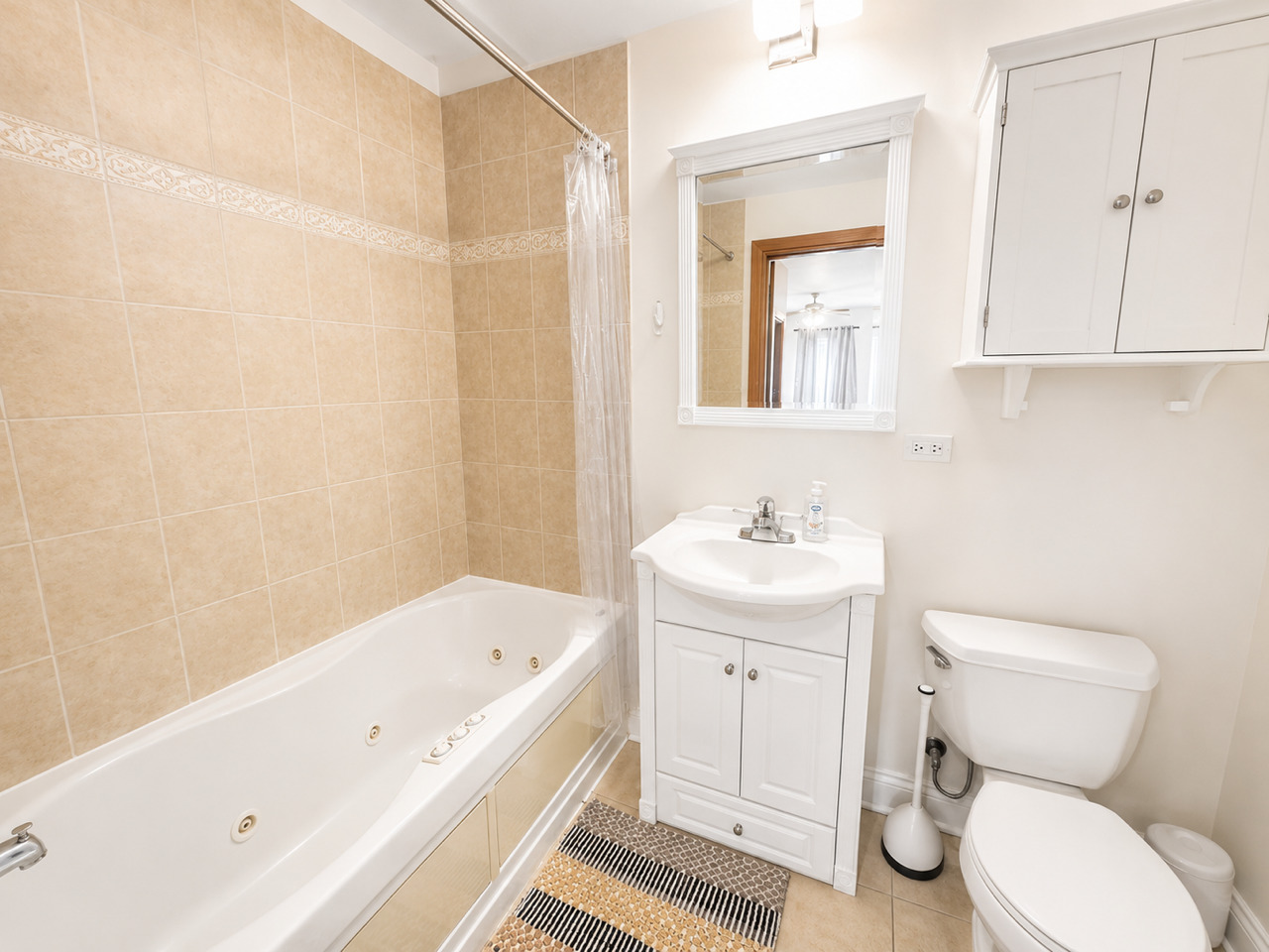 1647 West Sherwin Avenue, Unit 1 Chicago, IL 60626 - Photo 6 of 16