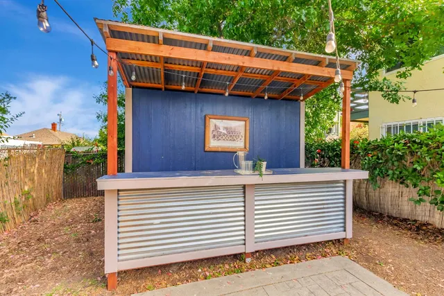 $995,000 | 964 61st Street, Oakland, CA 94608