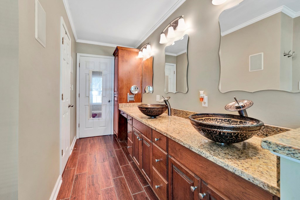 311 Watersedge Road Greenwood, SC 29649 - Photo 25 of 69