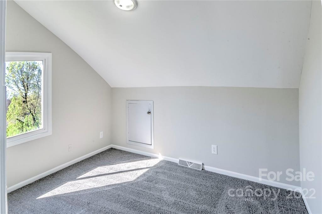 11401 5 Cedars Road Charlotte, NC 28226 - Photo 10 of 17 Gallery Image 10