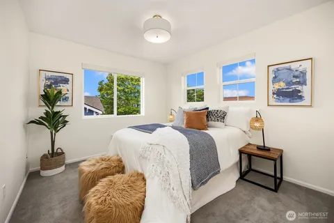 $1,499,999 | 2933 Northeast Marquette Way, Issaquah, WA 98029