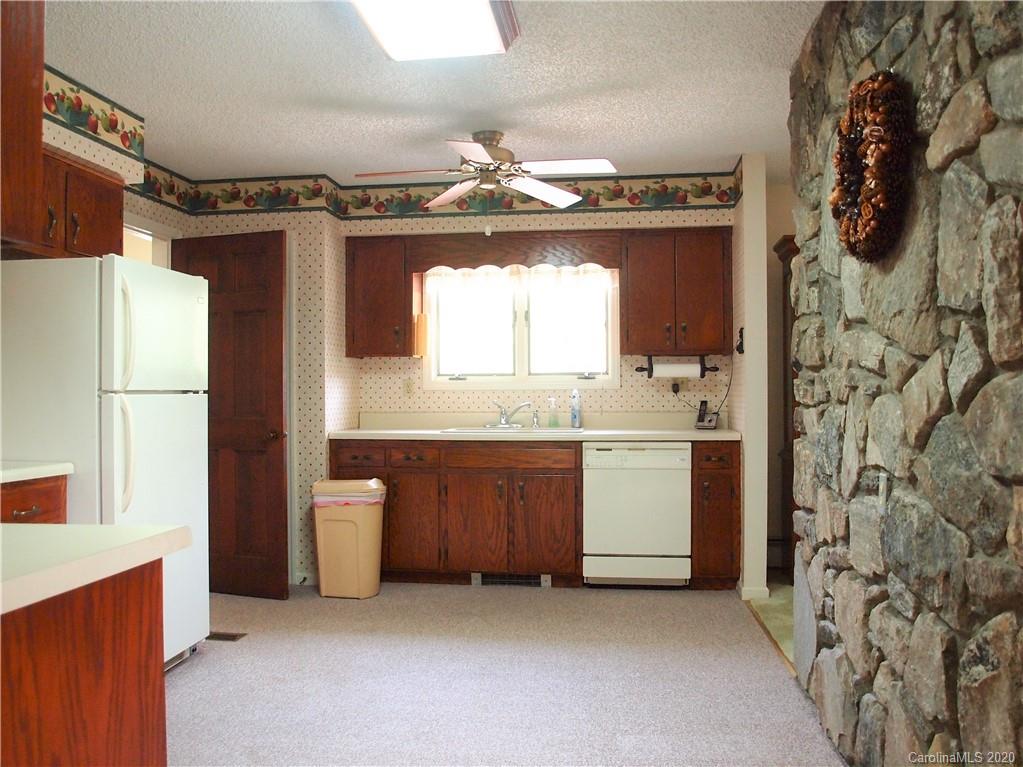 4490 Old Clyde Road Clyde, NC 28721 - Photo 29 of 33