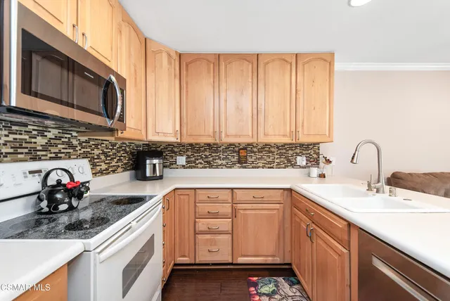 $799,950 | 1122 Canterford Circle, Westlake Village, CA 91361