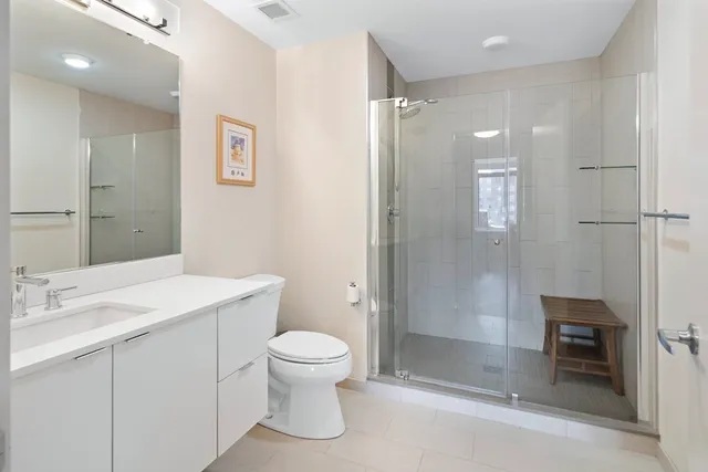 $1,194,000 | 121 Portland Street, Unit 902, Boston, MA 02114