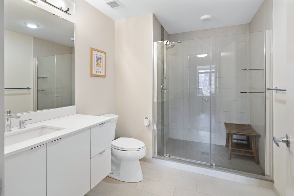 121 Portland Street, Unit 902 Boston, MA 02114 - Photo 11 of 18