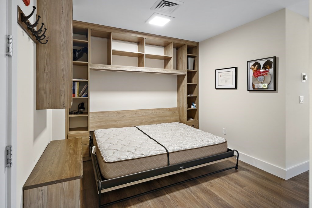 121 Portland Street, Unit 902 Boston, MA 02114 - Photo 13 of 18