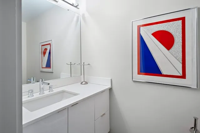 $1,194,000 | 121 Portland Street, Unit 902, Boston, MA 02114