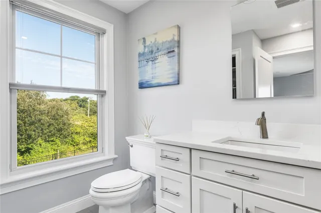 $6,490,000 | 1046 Ocean Road, Narragansett, RI 02882