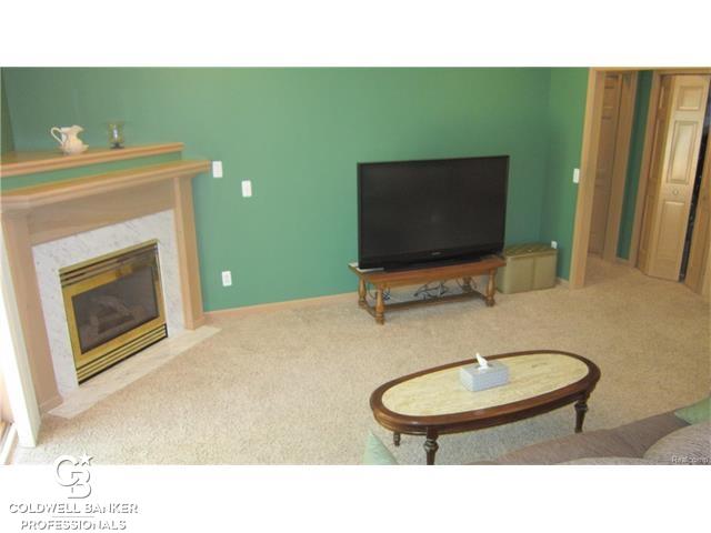 53950 County Line Road New Baltimore, MI 48047 - Photo 6 of 42 31323221-5.JPG