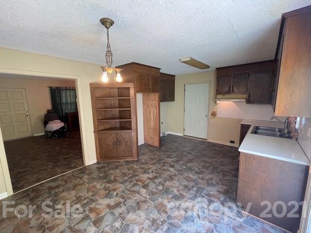 4010 Pigtail Road Lenoir, NC 28645 - Photo 8 of 21 Gallery Image 8